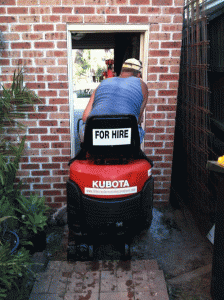 Highly accessable mini excavation machines available for hire.